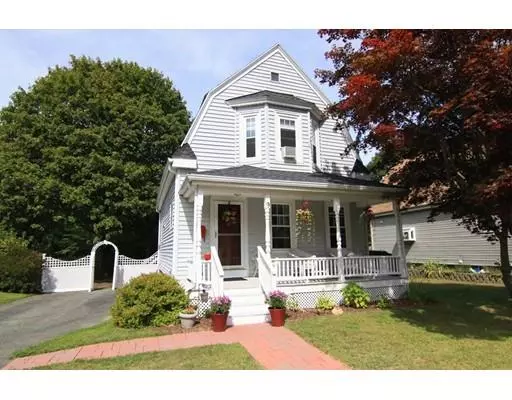 9 Emerson St, Rockland, MA 02370