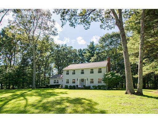 3 Homeward Ln, Walpole, MA 02081