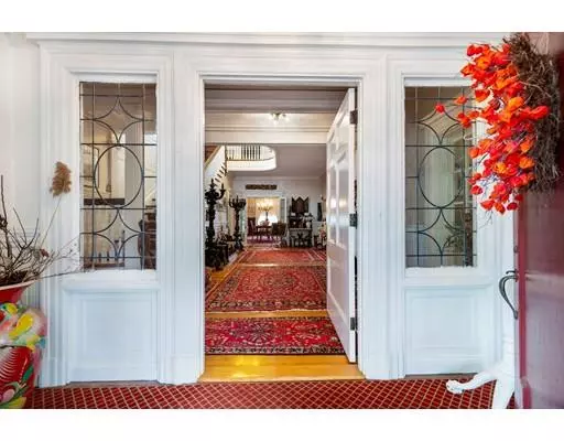 Melrose, MA 02176,169 E Emerson Street