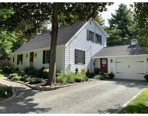 72 Walnut St., Walpole, MA 02081