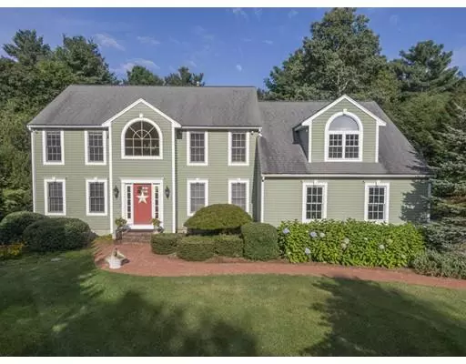 15 Colonial Drive, Mansfield, MA 02048