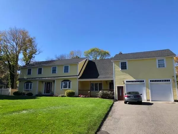 32 John J Grimaldi, North Attleboro, MA 02760