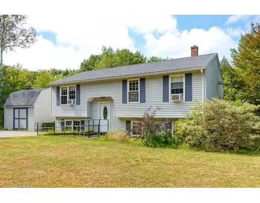 51 Lakeshore Dr, Winchendon, MA 01475