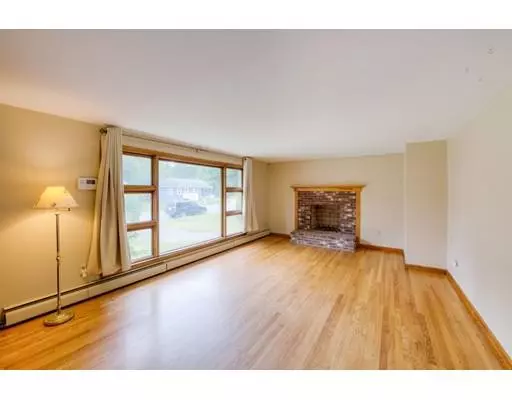 Palmer, MA 01069,53 Cabot St