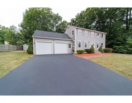 Rockland, MA 02370,22 Nobscot Brook Ln