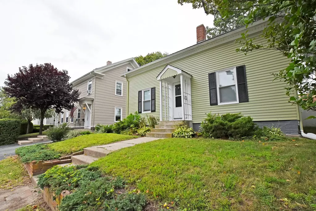 Cumberland, RI 02864,12 East Barrows Street