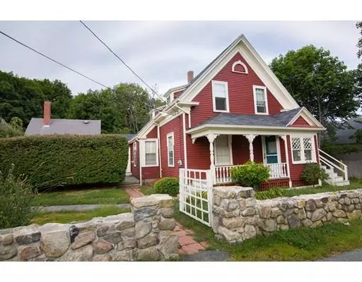 84 Wheeler St, Gloucester, MA 01930