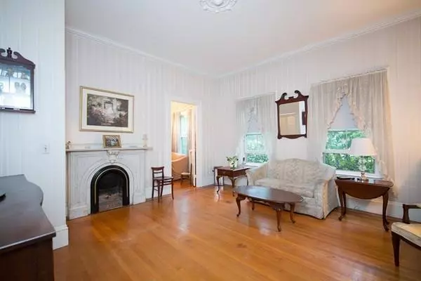North Attleboro, MA 02760,76 Bank Street