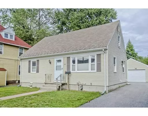 28 Silver St, Springfield, MA 01107