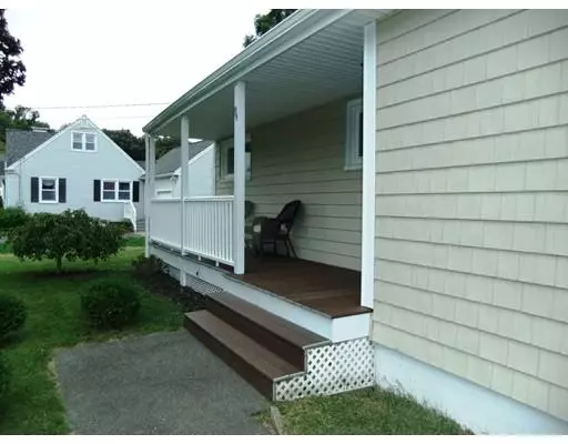 Agawam, MA 01001,94 Florida Dr