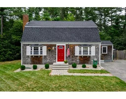 46 Elm St, Pembroke, MA 02359