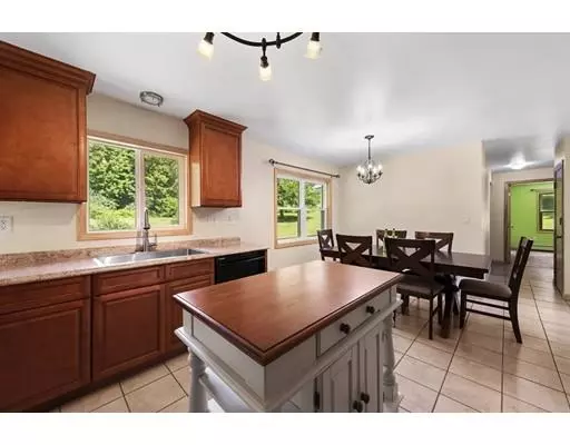 Groton, MA 01450,31 Windmill Hill Rd