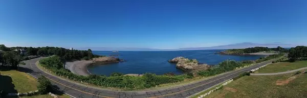 Nahant, MA 01908,4 Cliff Street