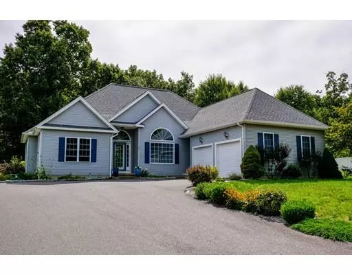 84 Blairs Hill Rd, Agawam, MA 01001