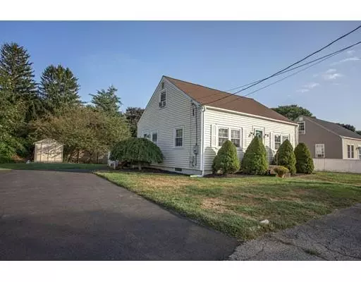 Taunton, MA 02780,39 Emma Ave