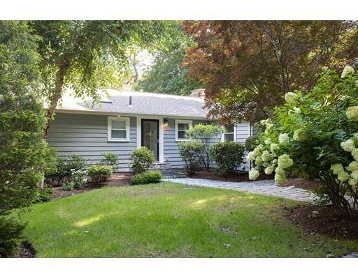 31 Concord Rd, Wayland, MA 01778