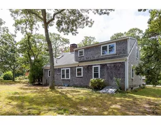 Brewster, MA 02631,98 Timberlane Dr