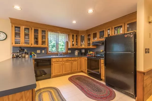 Petersham, MA 01366,54 Birch Drive