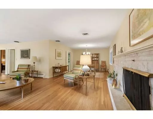 Newton, MA 02459,88 Nardell Rd