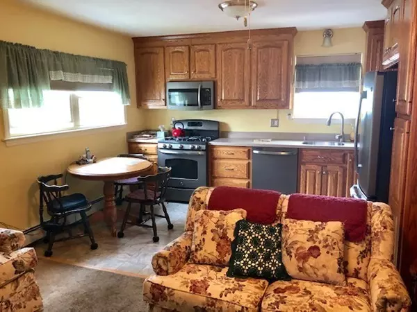 Franklin, MA 02038,14 Pleasant St #A