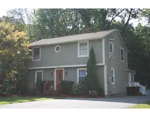 Agawam, MA 01001,28 Melrose Place