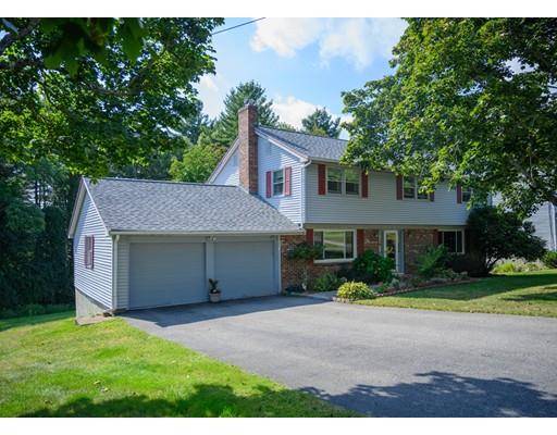 58 Ledgewood Rd, Framingham, MA 01701