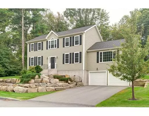 419 Roosevelt Dr, Northbridge, MA 01534