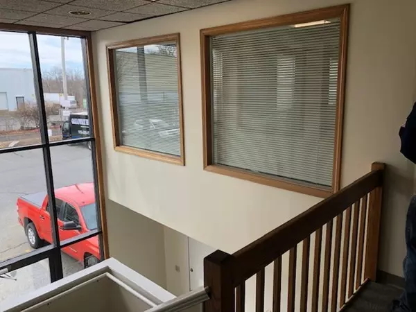 60 Pine St #D&M, Methuen, MA 01844