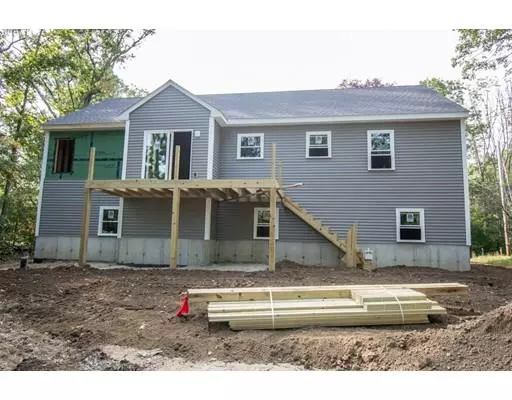 Dudley, MA 01571,32 W Dudley Rd