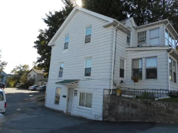 Spencer, MA 01562,61 Mechanic St
