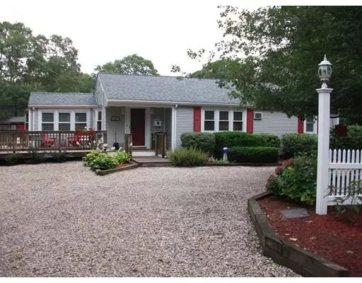 60 Cottage Dr, Yarmouth, MA 02673