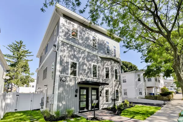 10 Wakefield Ave #B, Wakefield, MA 01880