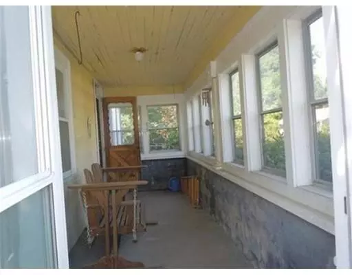 Ayer, MA 01432,12 Grove St