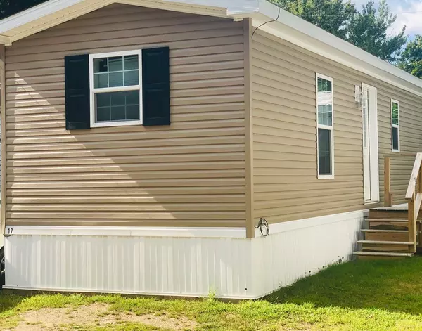 1156 Park St #17, Stoughton, MA 02072