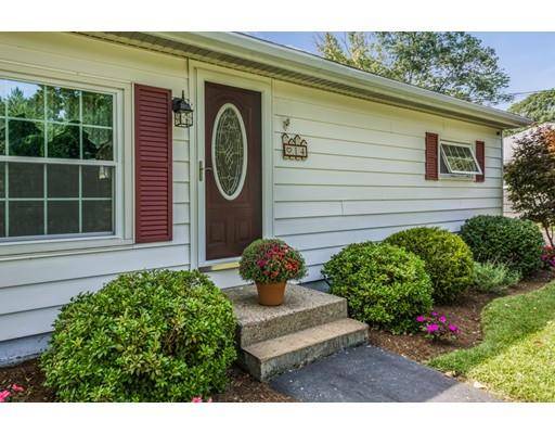 14 Ayers St, North Brookfield, MA 01535