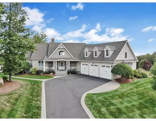 1 Overlook Ln, Southwick, MA 01077