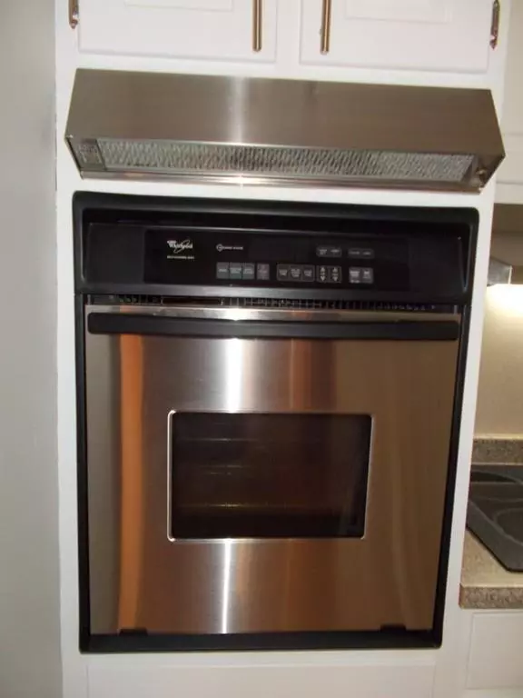 Agawam, MA 01001,4 Mcgrath Terrace