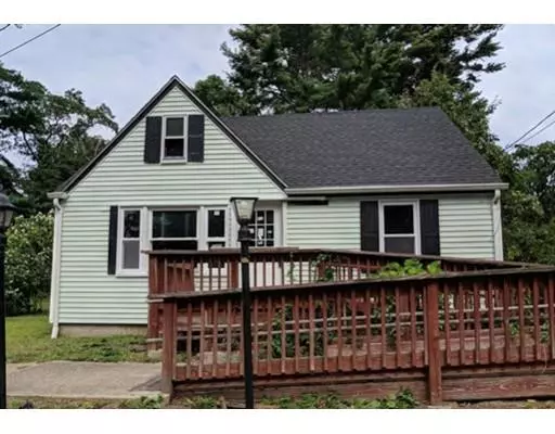 3 11th Ave, Wareham, MA 02571