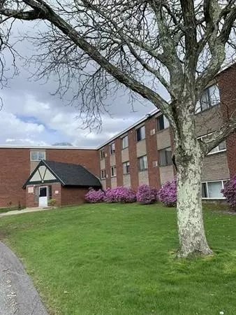 2108 Phillips Rd #39, New Bedford, MA 02745