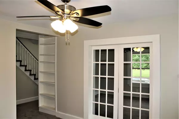 Hopedale, MA 01747,6 Progress Street #6