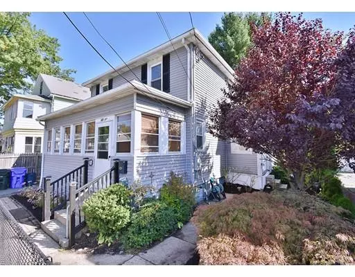 51 Savoy Ave, Springfield, MA 01104