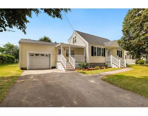 2 College Ln, Methuen, MA 01844