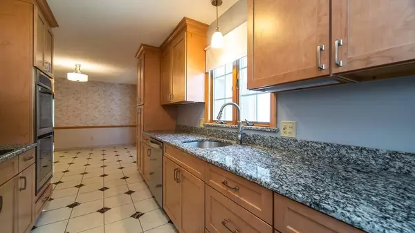 East Longmeadow, MA 01028,15 Corning St