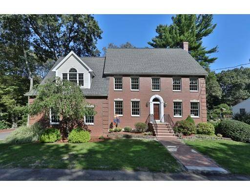 51 Sanborn Ln, Reading, MA 01867