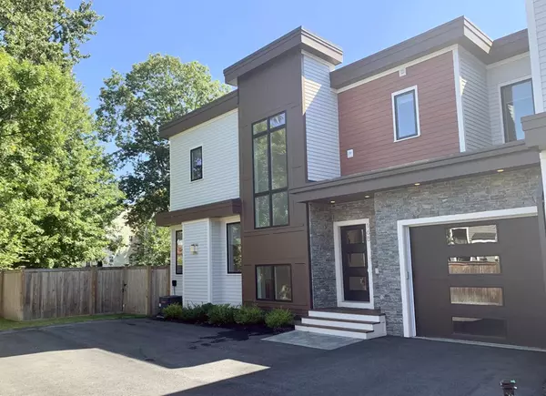 16 Keefe Ave #B, Newton, MA 02464