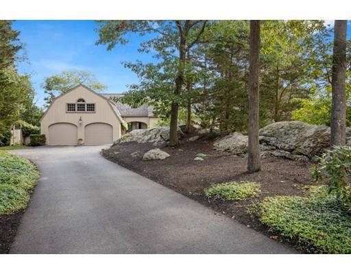 11 Ringbolt Road, Hingham, MA 02043