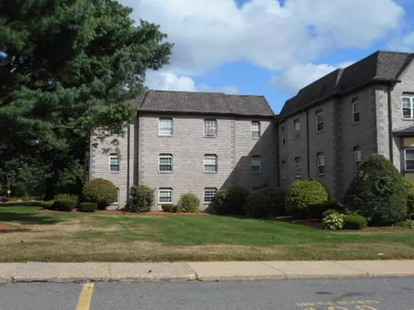 Brockton, MA 02301,502 Oak St #12