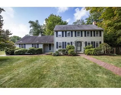 1 Kings Way, Scituate, MA 02066