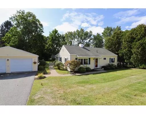 Acton, MA 01720,5 Laurel Ct