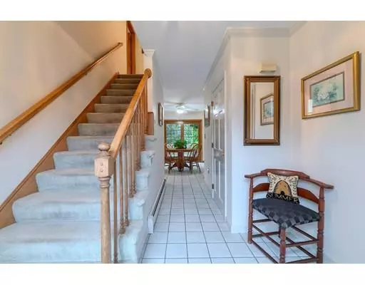 Hampstead, NH 03841,10 Barthelmess Ln